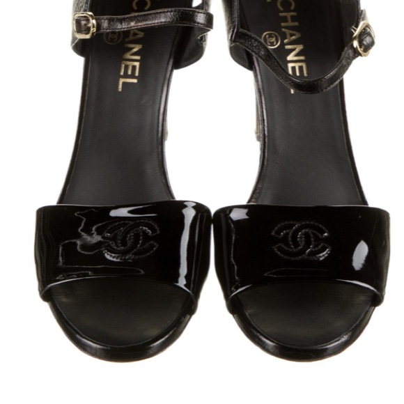 Chanel black pumps - Picture 2 of 2